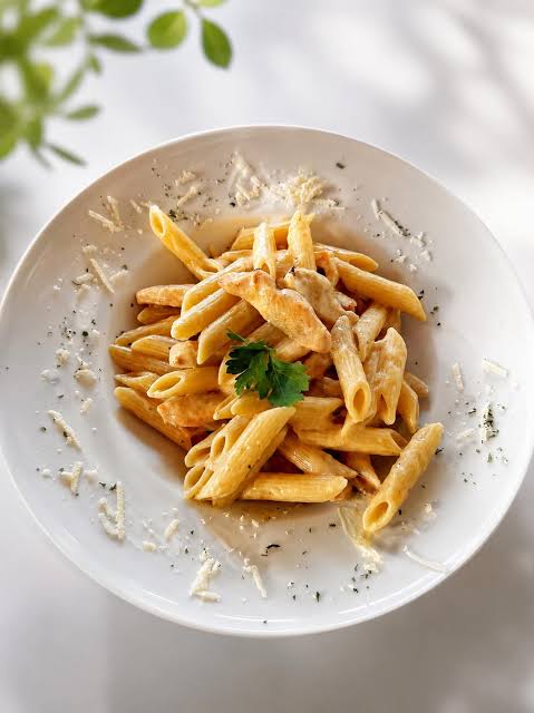Peynirli penne